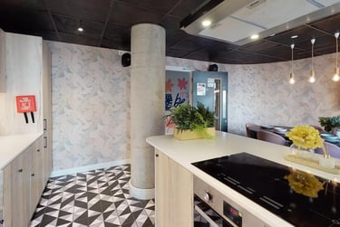 1 bed studio, Alexandra Road, City Centre, Swansea, SA15BD - Image 1
